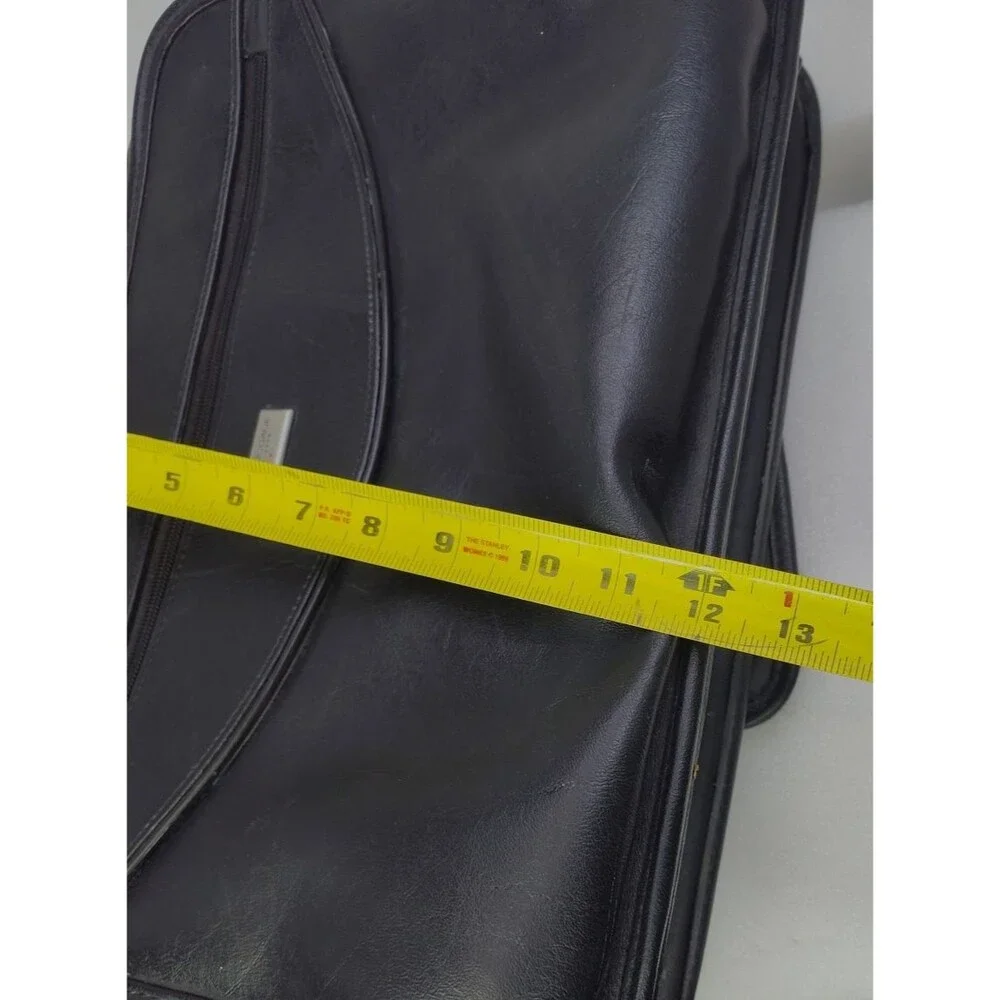 US Luggage New York Black Leather Expandable Briefcase Laptop Bag w Strap 16